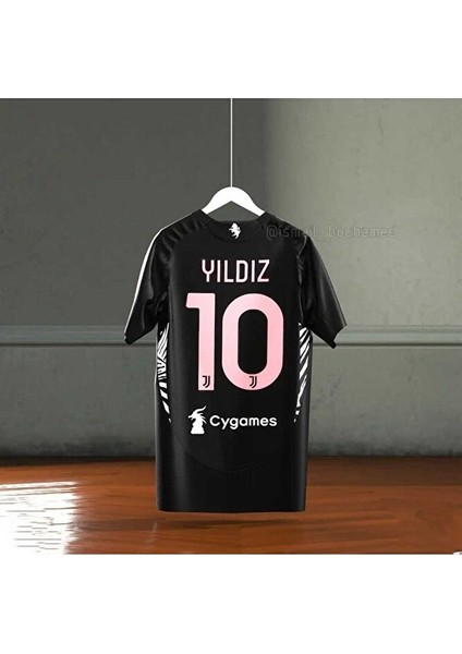 Juventuss 2024/25 Yeni Sezon Kenan Yıldız Özel Konsept Forması modelleri