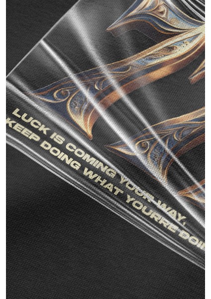 777 Numeroloji Spiritüel Sırt Baskılı Siyah Oversize Sweatshirt S1211 indirimleri