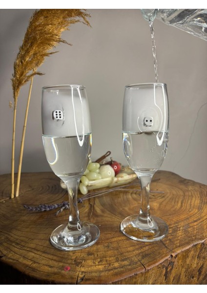 Şampanya Kadehi Zar Figürlü 2'li