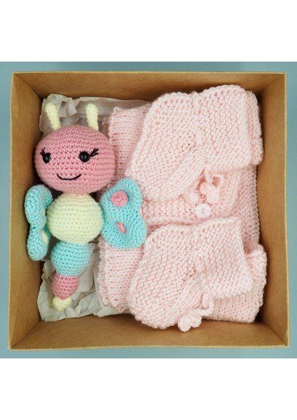 Pembe Yelek-Patik Takım ve Minik Kelebek Amigurumi Oyuncak Hediye Seti