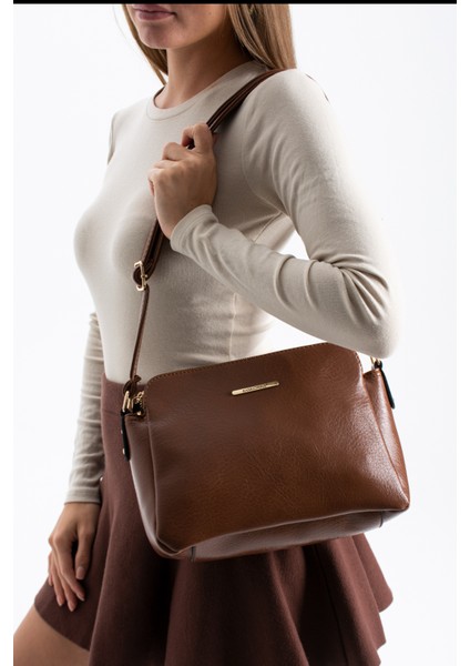 3 Bölmeli Ayarlanabilir Askılı Çapraz Çanta 1437