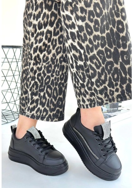 Leope Siyah Cilt Bağcıklı Spor Ayakkabı fiyatları