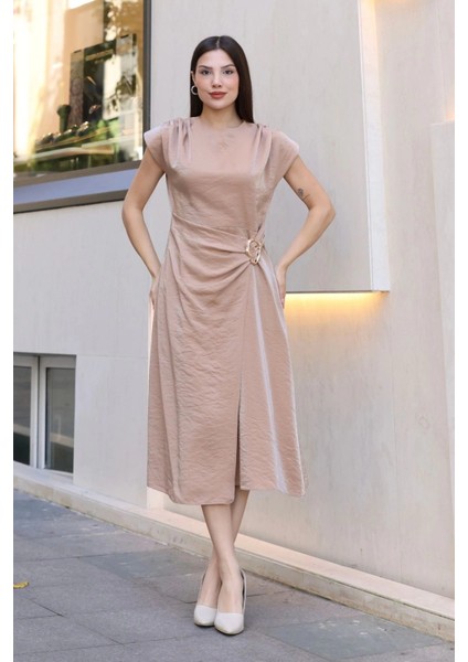 Toka ve Drape Detaylı Soft Saten Midi Elbise 6042-BEJ