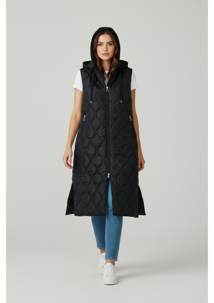 Kadın Önü Fermuarlı Yanlardan Cepli Kapüşonlu Kapitone Yelek Beyaz