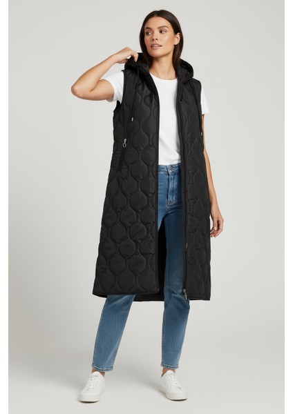 Kadın Önü Fermuarlı Yanlardan Cepli Kapüşonlu Kapitone Yelek Beyaz fiyatları