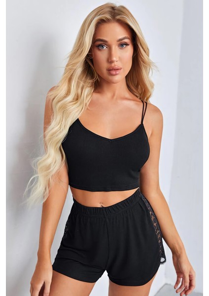 Kadın Siyah Yanları ve Sırtı Dantel Detaylı Çift Sıra Ince Lastikli Şortlu Gecelik Takım fiyatları