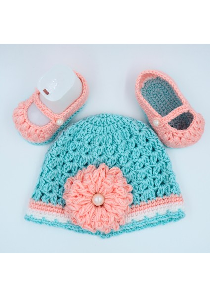 Yeşilli Yavruağzı Tığ Işi Bebek Bere-Patik Takım