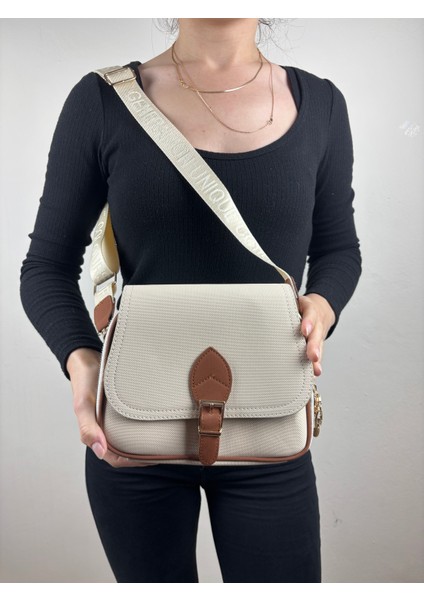 Kadın Kumaş Beyaz Tokalı Kapaklı Şık Mini Boy El ve Omuz Çantası indirimleri