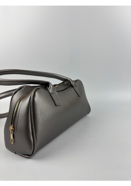 Kadın Suni Deri Platin Uzun Form Baget Minimal Midi Boy Omuz Çantası fiyatları