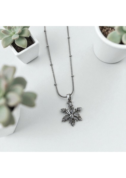 316L Paslanmaz Çelik Kadın Kolye Dönen Uç Gümüş Renk Kar Tanesi Taşlı Kolye Şık Zarif Çelik Kolye 316L Çelik Kolye Kadın Çelik Kolye Gümüş Renk Kolye Taşlı Kolye Zarif Kolye Takı Hediye Kolye fiyatları