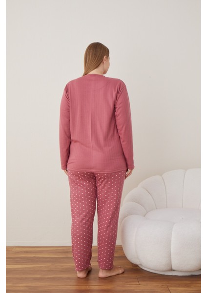 Kadın Kışlık Büyük Beden Curve Nakışlı Desenli Yakası Düğmeli Uzun Kollu Pijama Takımı indirimleri