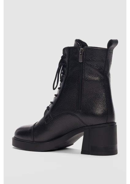 Arlea Hakiki Deri Bağcıklı ve Yandan Fermuarlı Kadın Bot- Siyah modelleri