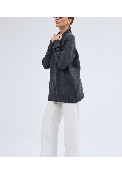 Yarım Balıkçı Yaka Triko Kazak