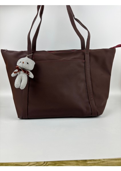 Kadınkumaş Bordo Ayıcık Aksesuarlı Geniş Hacimli Maxi Boy Omuz Çantası fiyatları