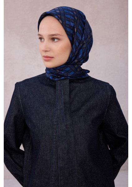 Logo Desen Saf Ipek Twill Eşarp 4223D01-56 fiyatları