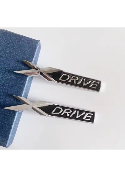 Yan Çamurluk Metal Malzeme x Drıve 2 Adet Amblem