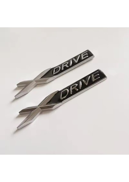 Yan Çamurluk Metal Malzeme x Drıve 2 Adet Amblem modelleri