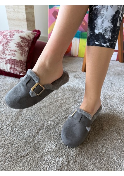 Kadın Yumuşak ve Hafif Kemerli Içi Tüylü Süet Ev Terliği fırsatları