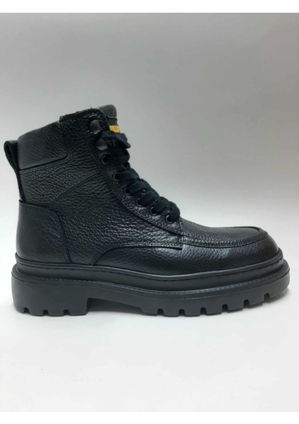 Hakiki Deri Bağcıklı Fermuarlı Siyah Renk Kaymaz Hafif Tabanlı Kışlık Erkek Bot C-8524010968BULL