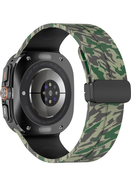 Samsung Galaxy Watch Ultra 47MM Saat Kayışı Kamuflaj Desenli Silikon Kayış ve Manyetik Toka - Ordu Yeşili (Yurt Dışından)
