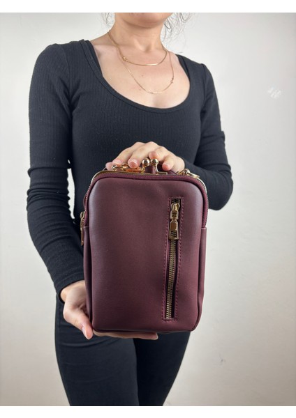 Kadın Suni Deri Bordo Metal Çerçeveli Vintage Mini Boy El Çantası