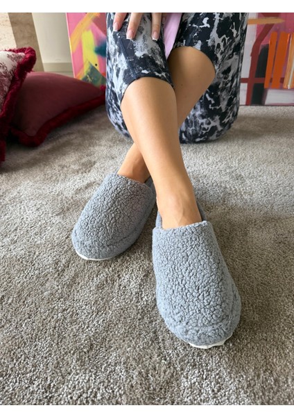 Kadın Sessiz Taban Çok Yumuşak ve Hafif Arkası Lastikli Peluş Ev Botu modelleri