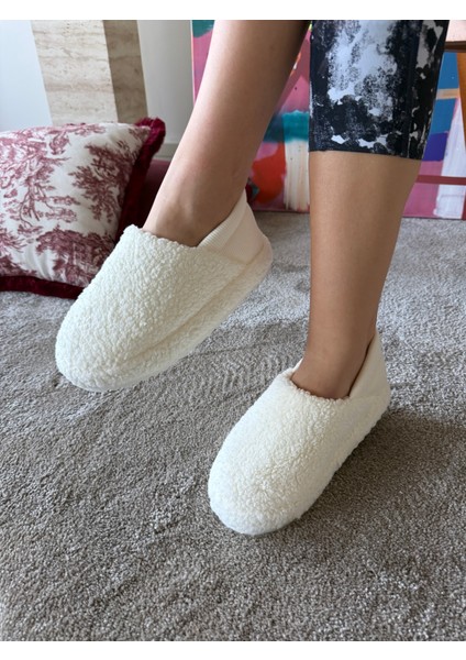 Kadın Sessiz Taban Çok Yumuşak ve Hafif Arkası Lastikli Peluş Ev Botu fırsatları