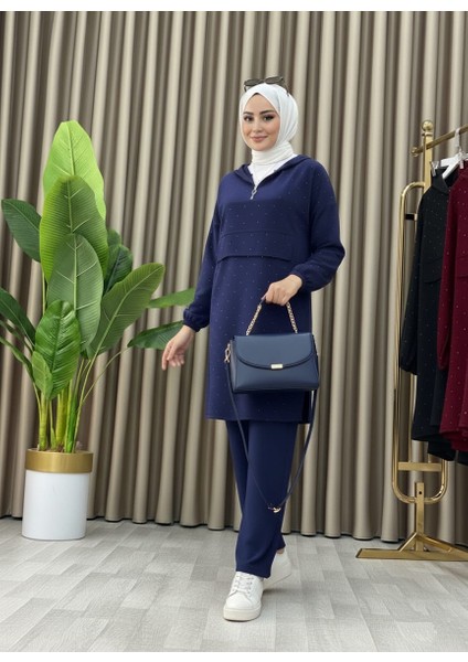 Taş Detaylı Kapüşonlu Fermuarlı Ikili Tunik Takım