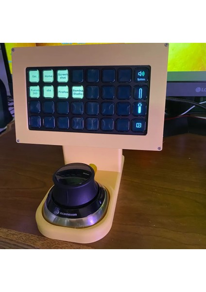 Spacemouse ve Stream Deck Stand Kişiselleştirilebilir Mouse Standı / Tutucusu - Masanızın Şıklığı Için Aksesuar - Istediğiniz Renklerde