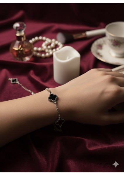 Silver Renk Siyah Taşlı Yonca Model Paslanmaz Çelik Bileklik Şans Bilekliği fiyatları