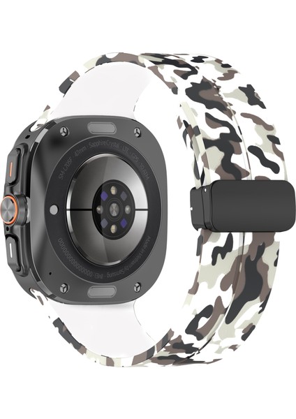 Samsung Galaxy Watch Ultra 47MM Saat Kayışı Kamuflaj Desenli Silikon Kayış ve Manyetik Toka - Beyaz (Yurt Dışından)