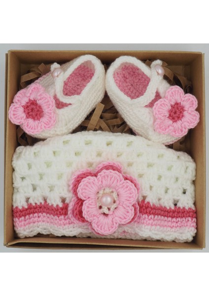 Pembe Çiçekli Tığ Işi Bebek Bere-Patik Takım