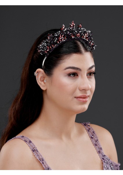 Zarif Kristal Taşlı Gelin Tacı – Işıltılı Gümüş Renk Düğün, Nişan ve Özel Gün Aksesuarı