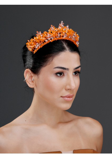 Zarif Kristal Taşlı Gelin Tacı – Işıltılı Gümüş Renk Düğün, Nişan ve Özel Gün Aksesuarı