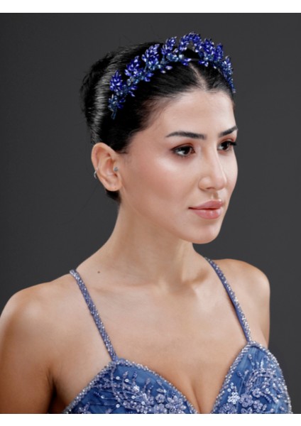 Yaprak Formlu Kristal Taşlı Taç – Gelin, Nişan, Davet ve Özel Gün Saç Aksesuarı