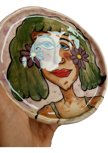 Pınchıc | El Yapımı Sanatsal Kadın Figürlü Seramik Tabak - Dekoratif Takı Tabağı / Sunum Tabağı