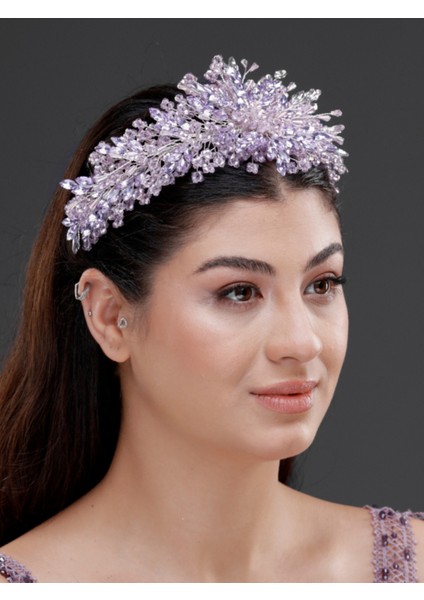 Kristal Çiçek Detaylı Işıltılı Taç – Zarif Saç Aksesuarı