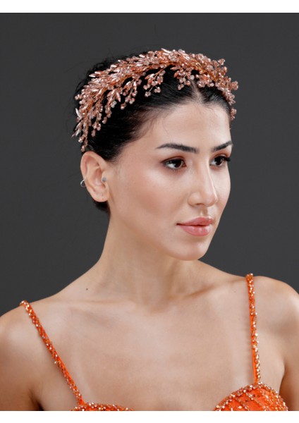 Kristal Taşlı Geniş Form Zarif Taç – Gelin, Nişan ve Özel Gün Saç Aksesuarı