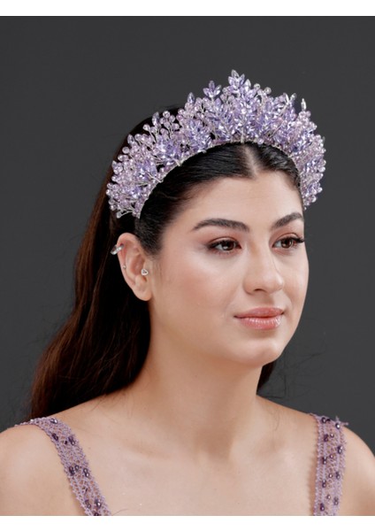 Kristal Taşlı Işıltılı Taç – Zarif Saç Aksesuarı