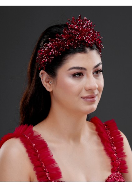 Kristal Çiçek Detaylı Işıltılı Taç – Zarif Saç Aksesuarı