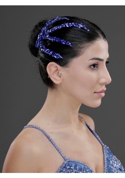 Yaprak Formlu Kristal Taşlı Zarif Saç Tokası – Gelin, Nişan ve Özel Gün Saç Aksesuarı