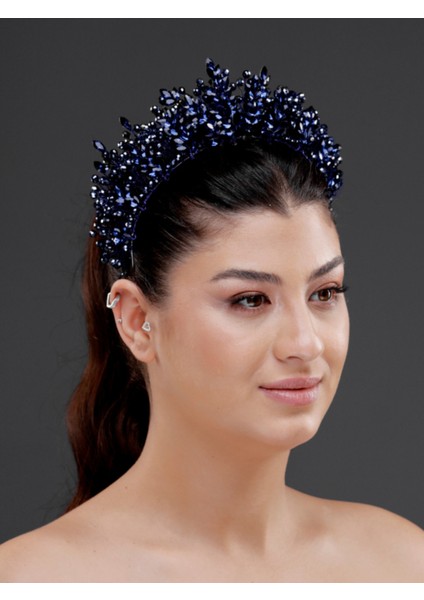 Kristal Taşlı Işıltılı Taç – Zarif Saç Aksesuarı