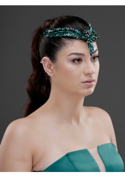 Kristal Taşlı Alın Detaylı Yaprak Form Saç Aksesuarı – Gelin, Kına ve Özel Gün Taç Tokası