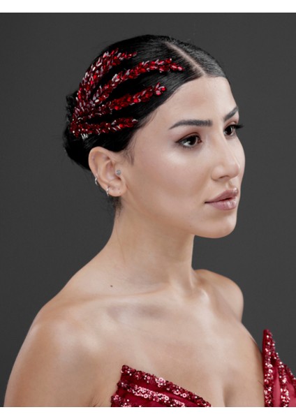 Yaprak Formlu Kristal Taşlı Zarif Saç Tokası – Gelin, Nişan ve Özel Gün Saç Aksesuarı