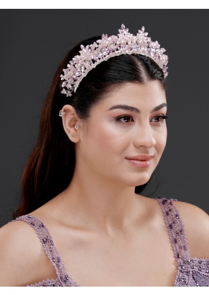 Zarif Kristal Taşlı Gelin Tacı – Işıltılı Gümüş Renk Düğün, Nişan ve Özel Gün Aksesuarı