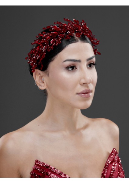 Kristal Taşlı Geniş Form Zarif Taç – Gelin, Nişan ve Özel Gün Saç Aksesuarı