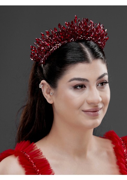 Taş Detaylı Kristal Prenses Taç – Işıltılı Gelin, Nişan ve Özel Davet Saç Aksesuarı