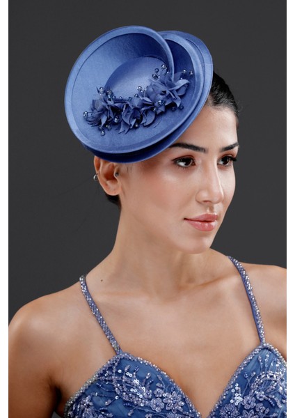 Çiçek ve Taş Detaylı Zarif Kep – Gelin, Nişan ve Özel Davet Aksesuarı