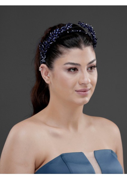 Kristal Taşlı Yaprak Desenli Şık Taç – Gelin, Nişan ve Özel Gün Saç Aksesuarı