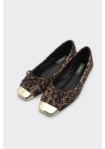 Burun Kısmı Tokalı Kadın Babet fiyatları